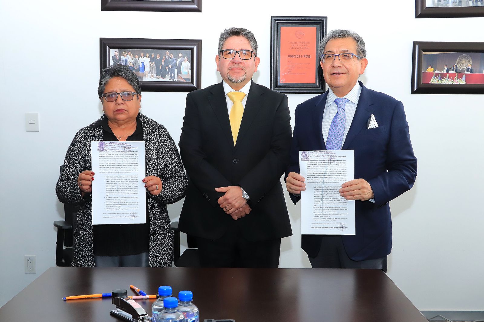 Signan UATx y Steieset contrato colectivo de trabajo 2024